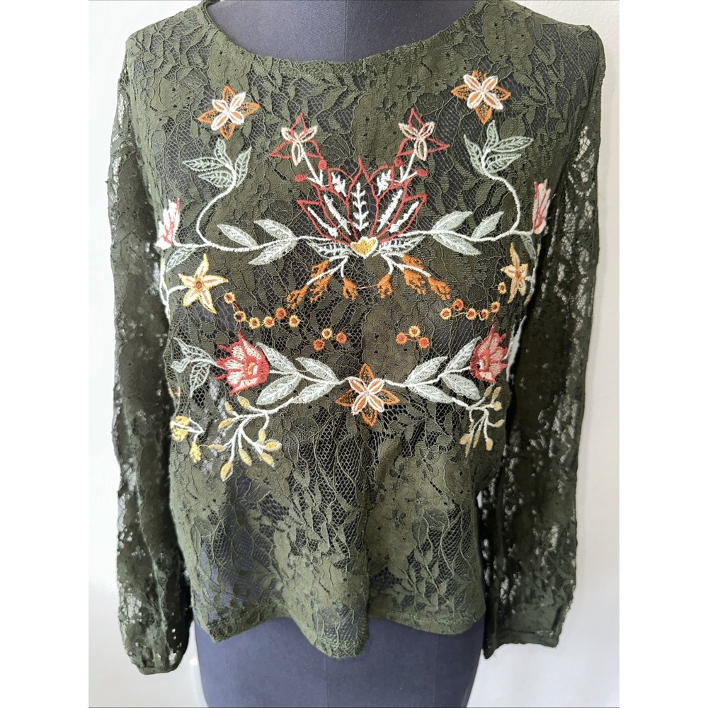 Coco + Jaimeson Forest Green Lace Top Size L Lo G Sleeve